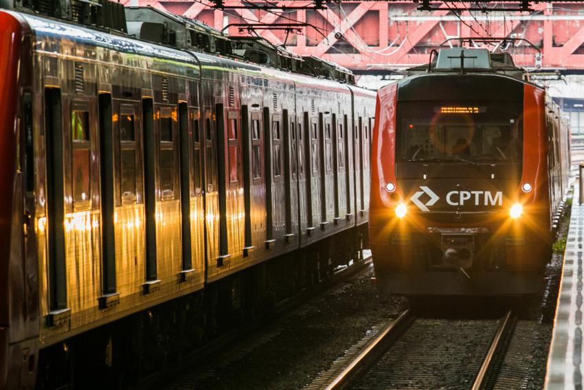 Trem da CPTM operou com lentidão após furto de cabos  