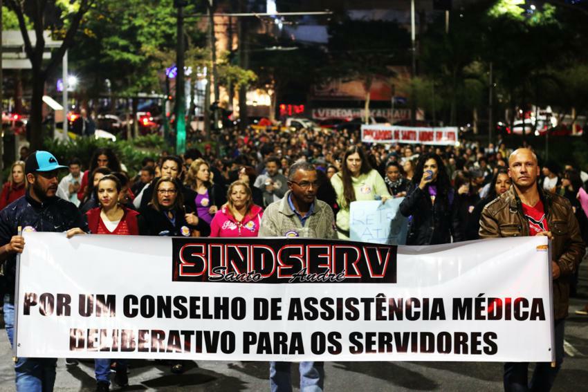 Servidores de Santo André aprovam reajuste de R$ 100 nos salários