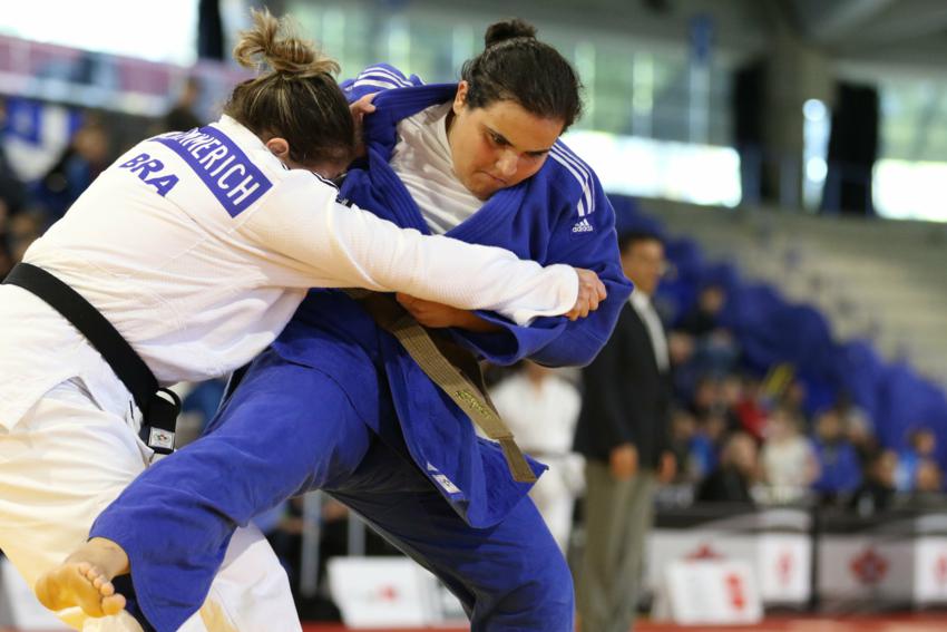 Judoca paralímpica de São Bernardo conquista ouro no Canadá