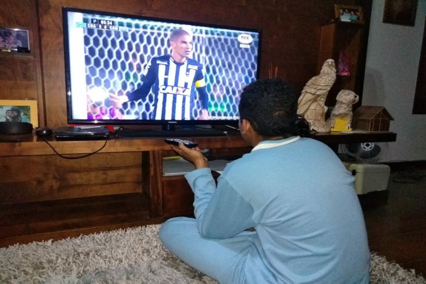Copa do Mundo deve aquecer venda de aparelhos de TV em 10%
