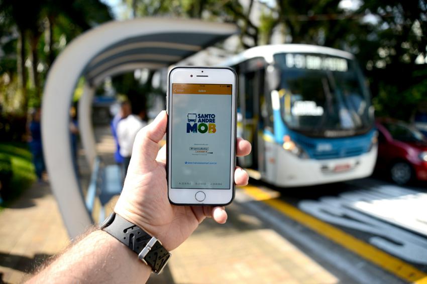 Usuários de ônibus em Sto.André vão avaliar motorista em aplicativo