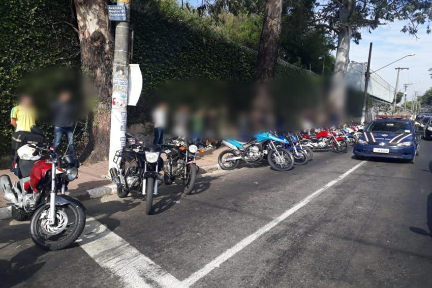 Quinze motos são apreendidas em Diadema, após manobras perigosas