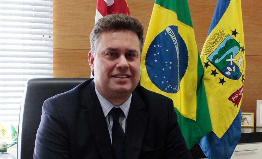 Juíza condena Maranhão por improbidade e prefeito perde mandato