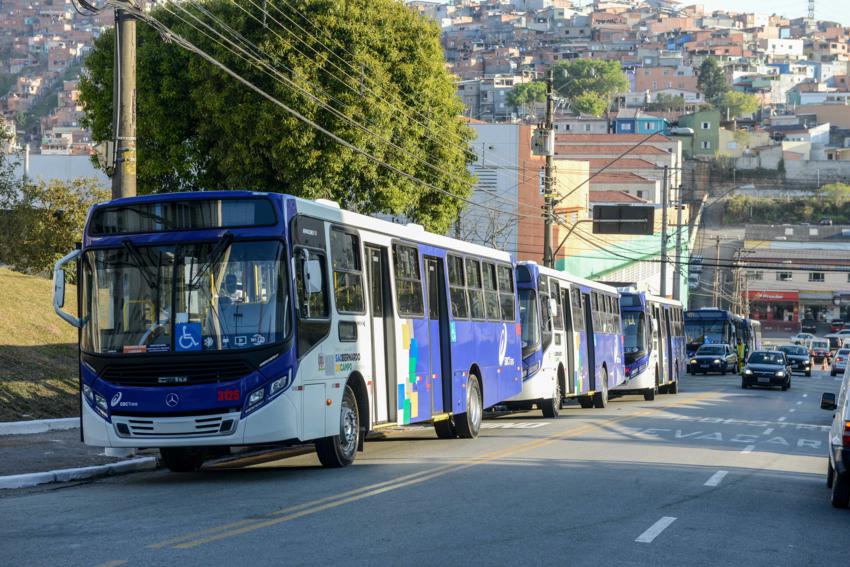 Prefeitura São Bernardo entrega novos ônibus no Jardim Irajá