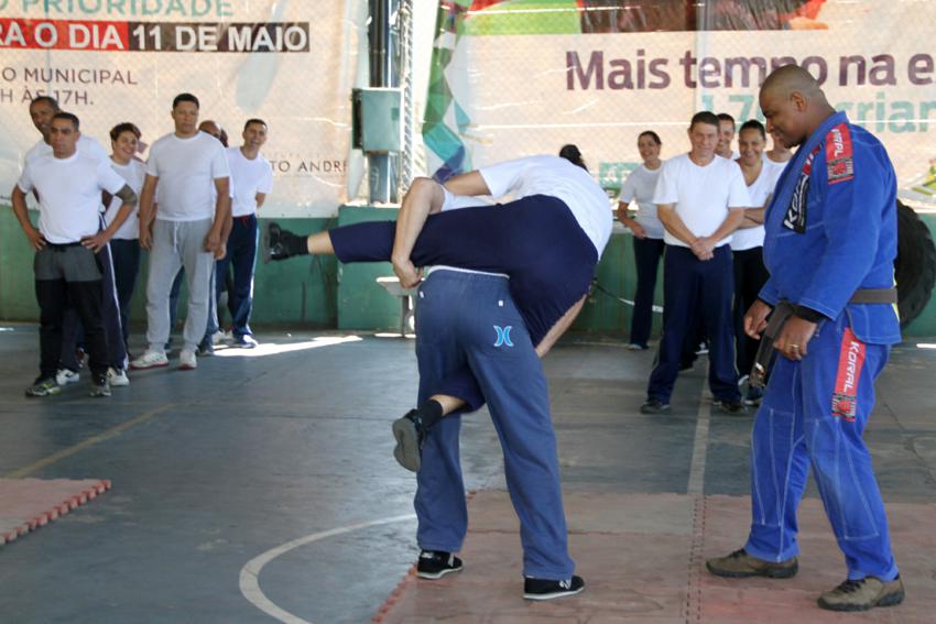 Em meio a problemas de segurança, Santo André treina 30 novos GCMs