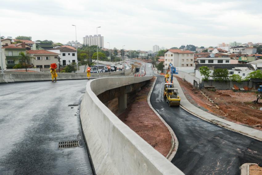 São Bernardo libera trânsito no sentido centro do Viaduto Castelo Branco