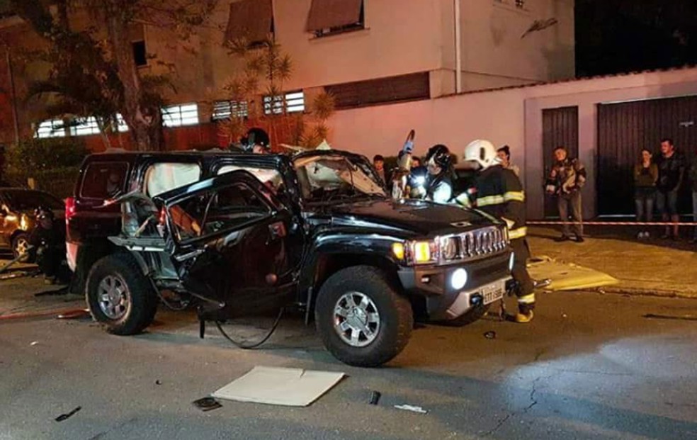 Casal fica ferido em explosão de carro blindado em Santo André