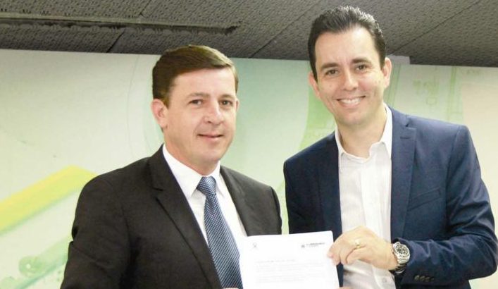 Paulo Serra e Orlando Morando se licenciam do cargo