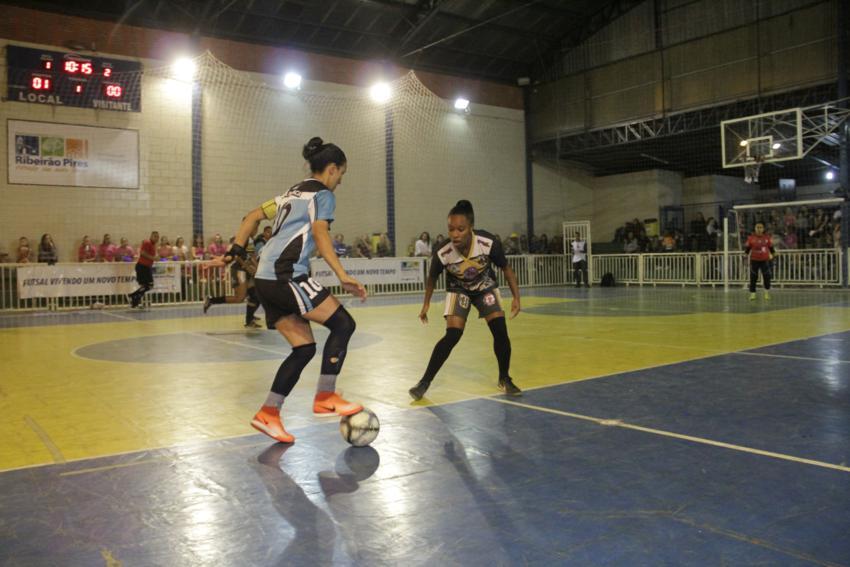 Bin Laden é campeã da 1ª Taça Pérola da Serra de Futsal Feminino de Ribeirão