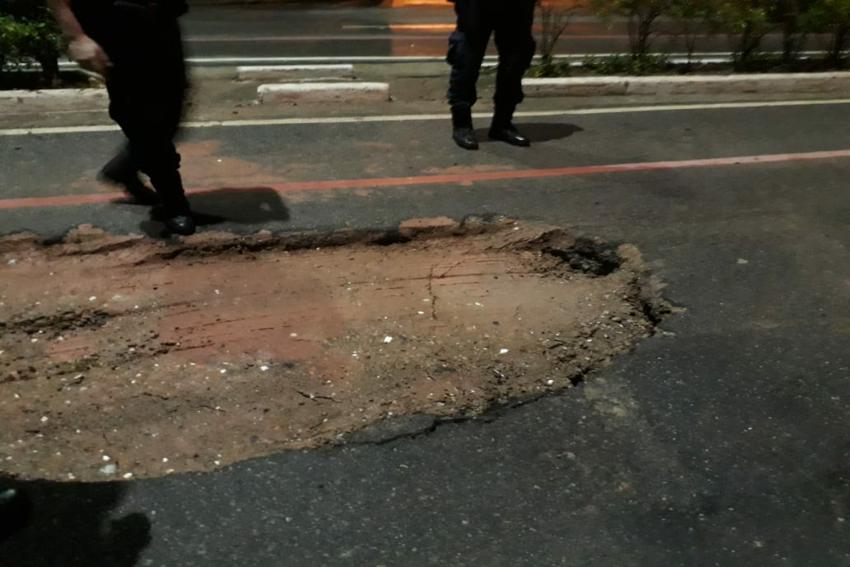 Buraco em avenida de São Caetano provoca acidente e morte de GCM