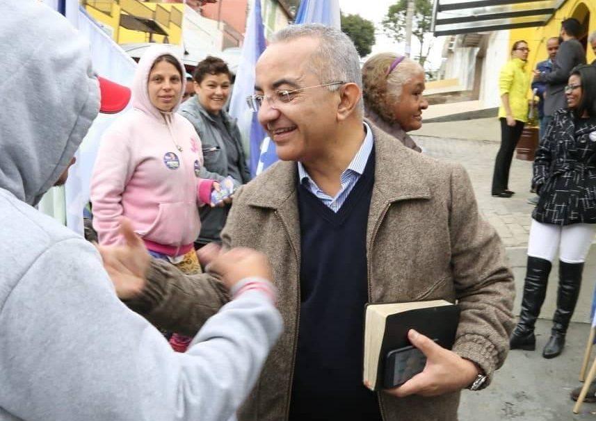 Governo Paulo Serra não ouve população em decisões importantes, diz Ailton Lima