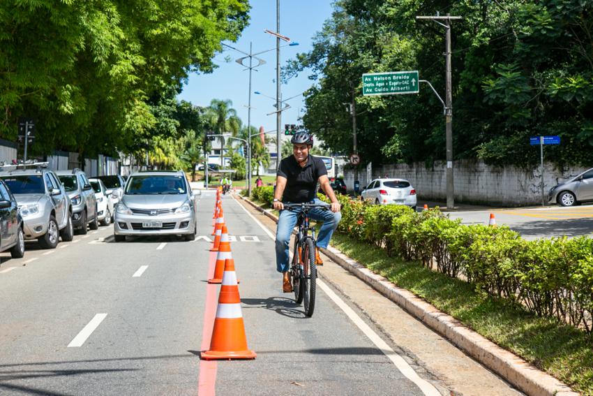 São Caetano inaugura ciclofaixa e lança a Bike SOS Cidadão 156