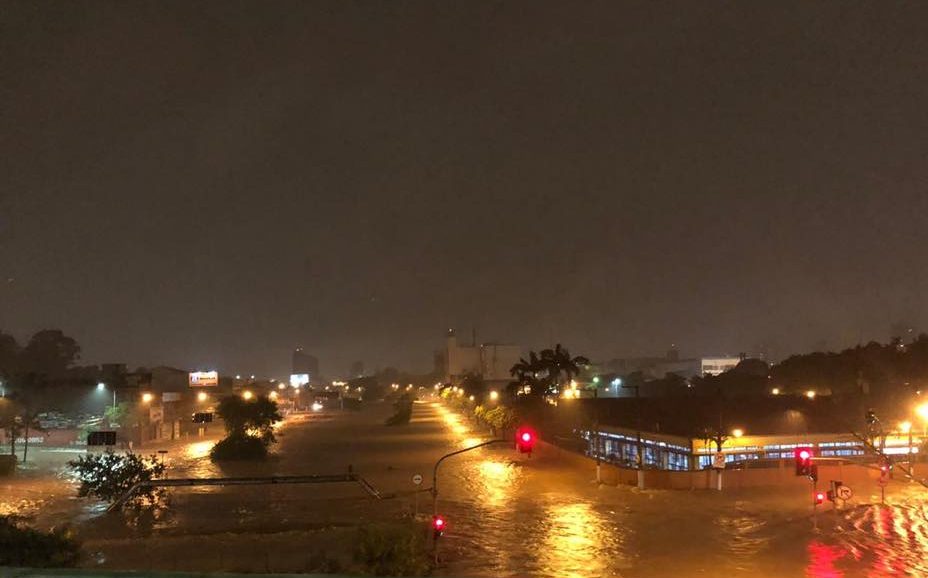 Chuva deste domingo alagou cidades do ABCD; Veja vídeo