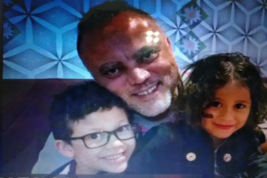 Duas crianças mortas pelo próprio pai são enterradas em Santo André