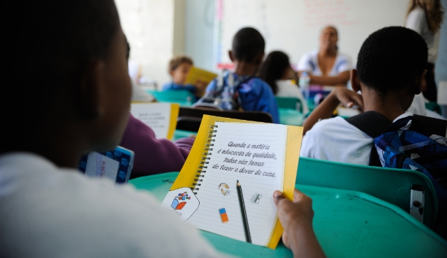 Doria lança programa Inova Educação e alunos terão 1 aula a mais por dia
