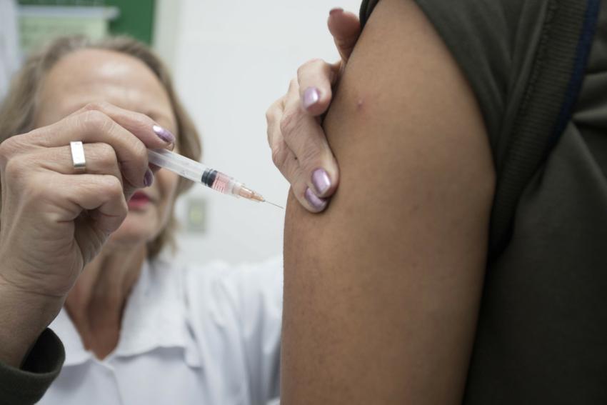 Sto.André inicia campanha de vacinação contra sarampo em jovens