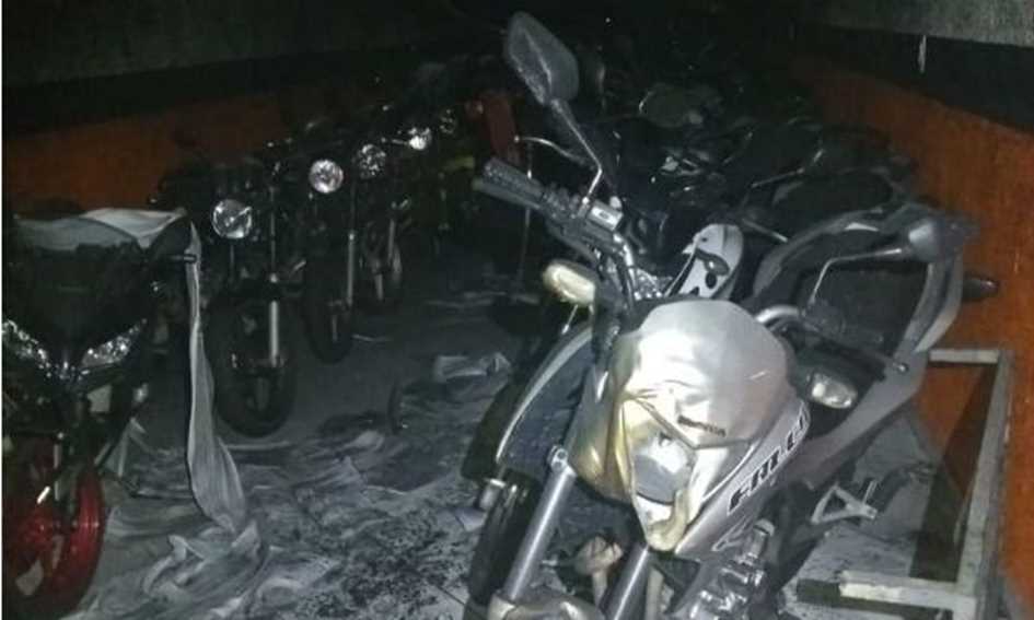 Loja de motos pega fogo em Santo André na madrugada
