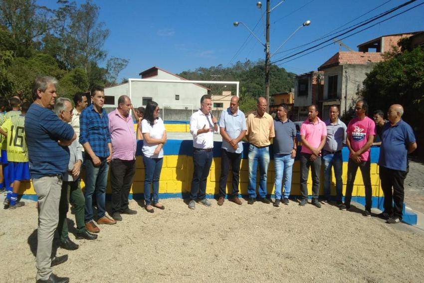 Gabriel Maranhão entrega quadra esportiva na Vila Lopes