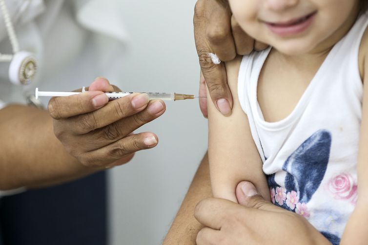 Sarampo: Começa vacinação preventiva em crianças
