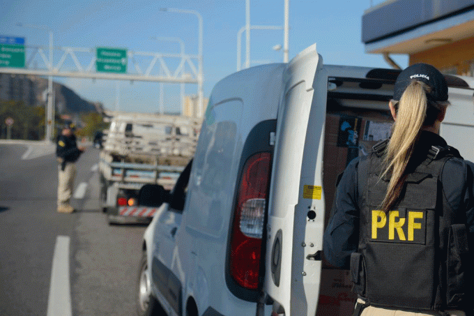 Polícia Rodoviária retira radares móveis da fiscalização de estradas federais