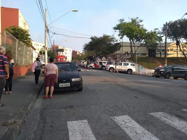 Homem que estava em calçada leva tiro em Santo André