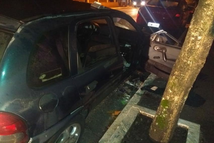 Ladrão arromba carro em S.Caetano para furtar bicicleta e carteira  