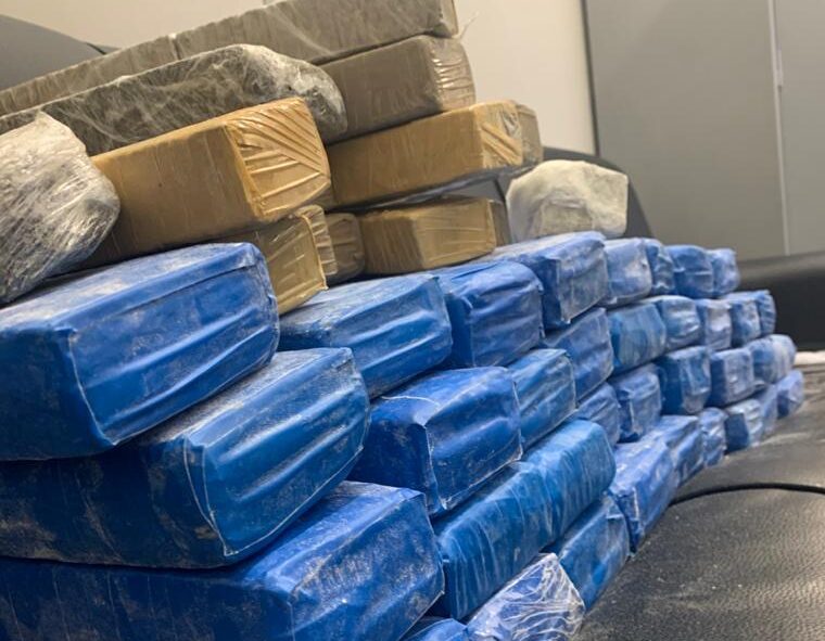 Polícia descobre laboratório com 50 kg de drogas em São Bernardo