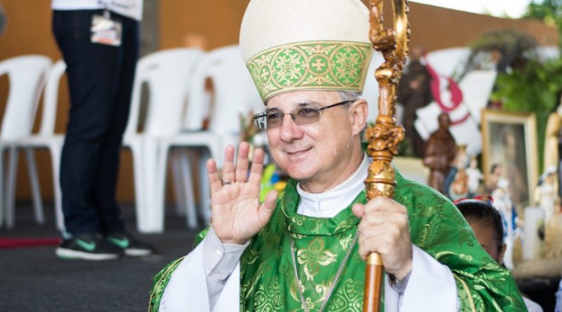 Bispo diocesano Dom Pedro Carlos Cipollini