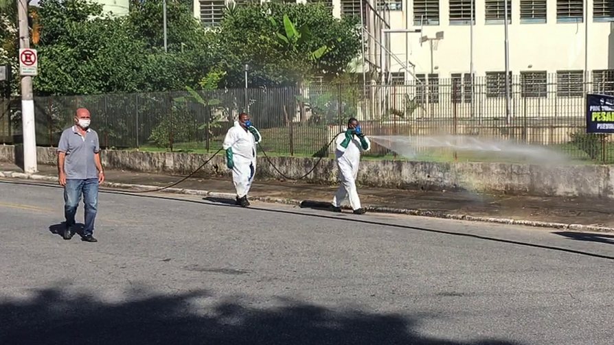 S.Bernardo dá início a mutirão de limpeza de ruas para combater coronavírus