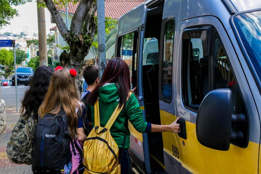 S.Caetano retoma Auxílio-Transporte Escolar com valor de R$130 por mês