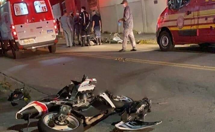 Jovem faz manobras arriscadas com moto, mata ciclista e é preso em Mauá