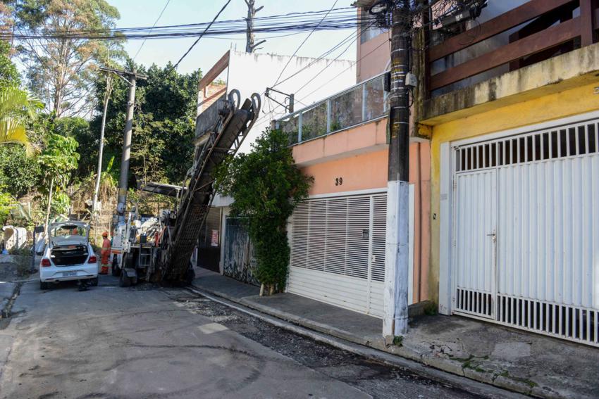 Prefeitura e Sabesp começam recapeamento de 36 vias em S.Bernardo