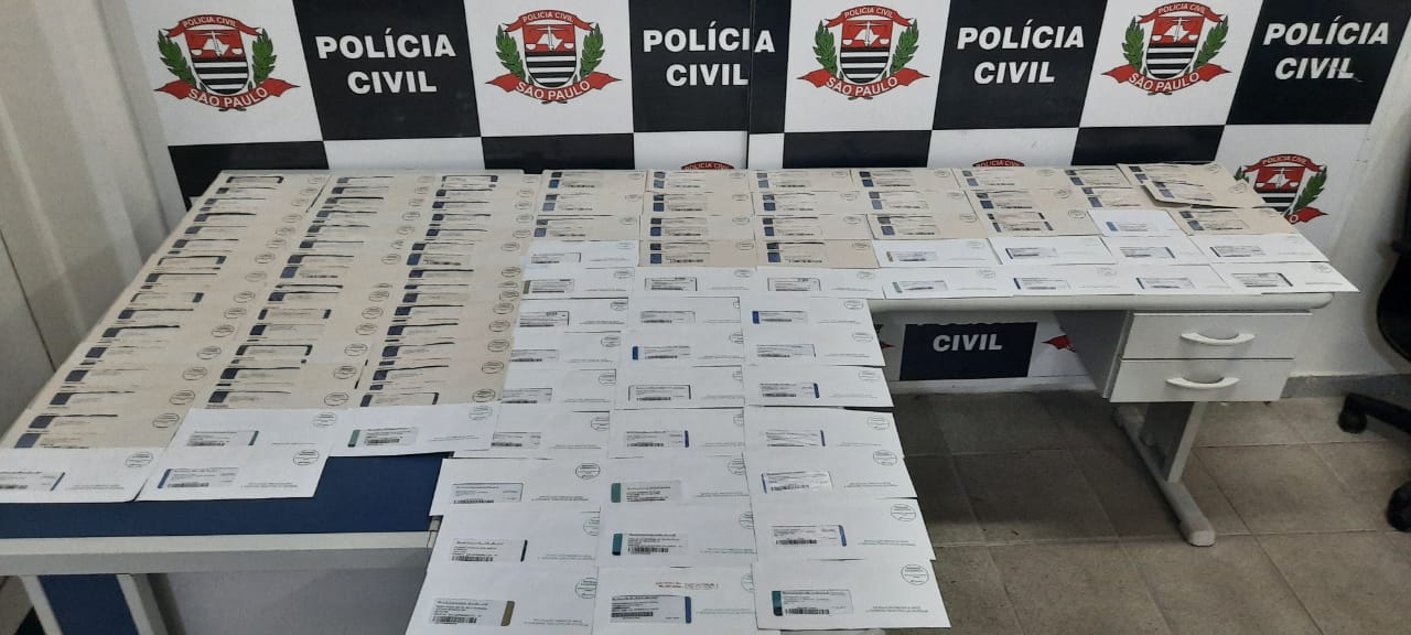 Funcionários dos Correios desviaram 500 cartões bancários em S.Bernardo e são presos