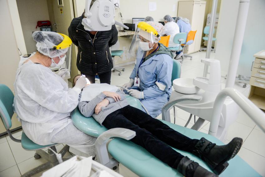 Prefeitura de São Bernardo faz a entrega de 42 consultórios odontológicos