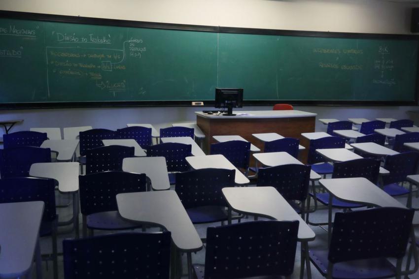 Nove Estados e DF podem voltar às aulas nas escolas particulares
