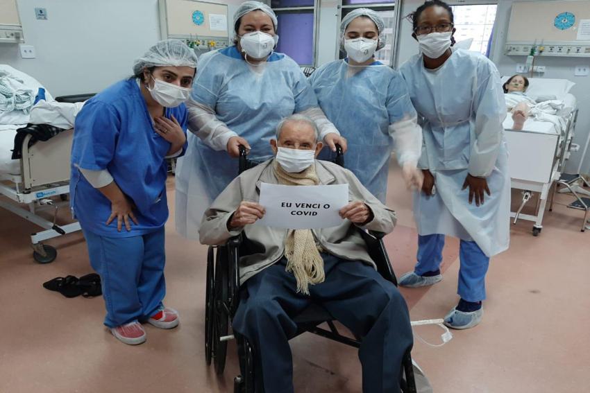 Paciente de 100 anos se recupera da Covid-19 em São Caetano