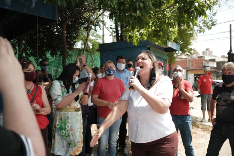 Bete Siraque inicia campanha à prefeitura na Vila Luzita