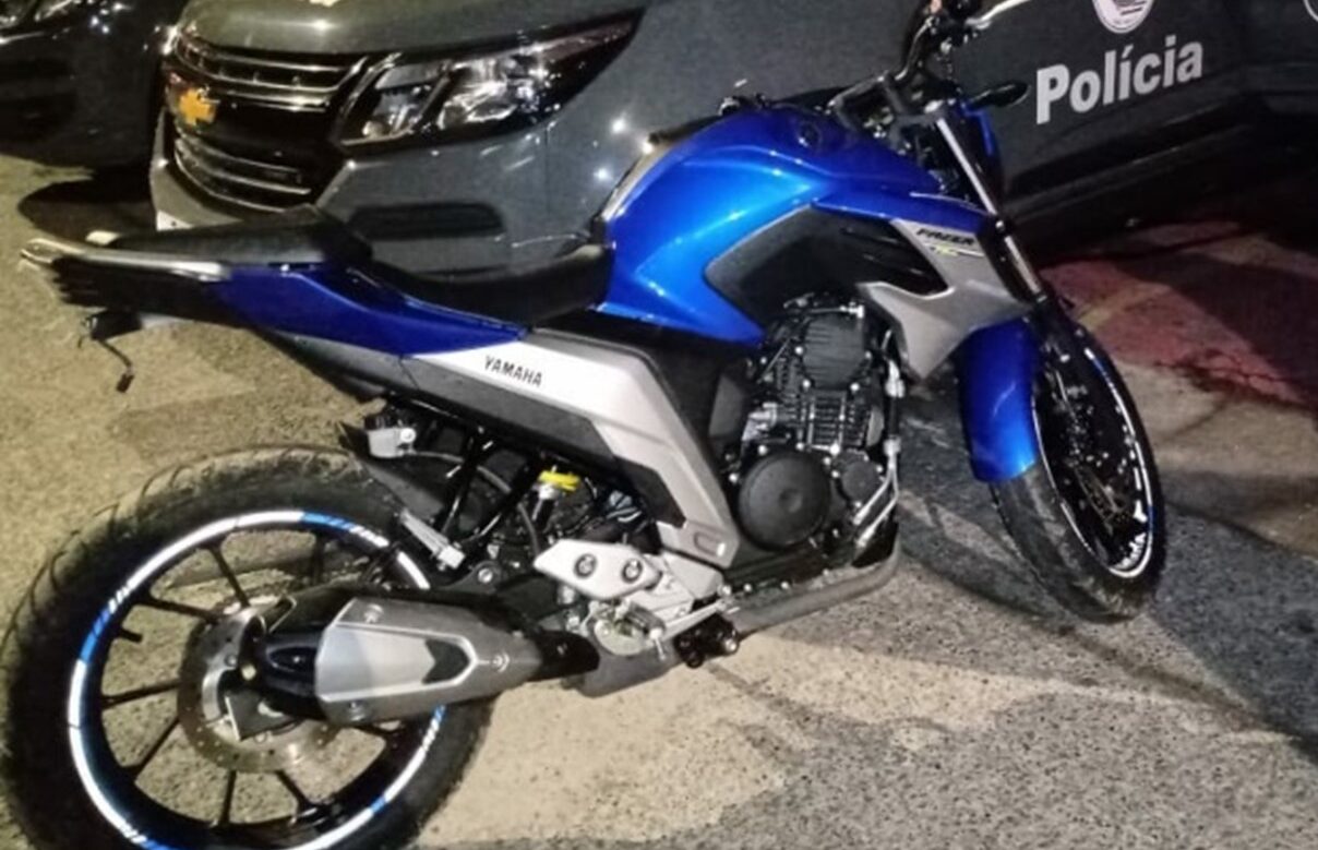 Baep detém adolescentes com moto roubada em São Bernardo