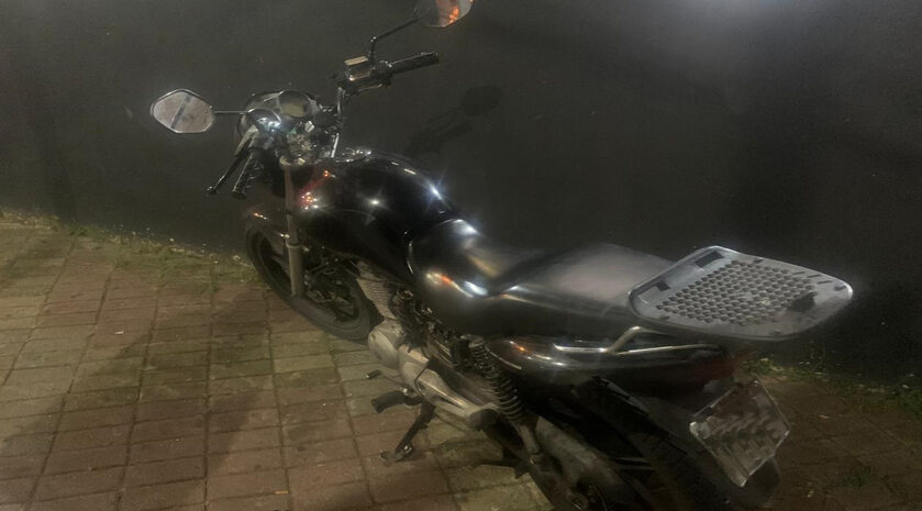 PM detém adolescente por roubo de motocicleta em Diadema