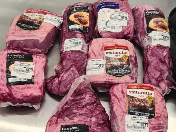Polícia prende trio por furto de carne no Carrefour de São Bernardo