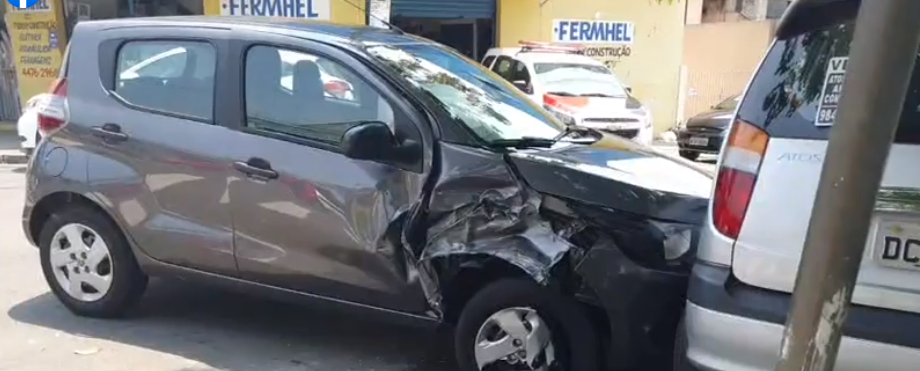 Após cerco policial, bandido bate em veículos e é preso em Santo André