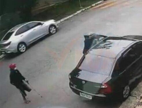 Ladrão sem perna participa de roubo de carro em Santo André; Veja vídeo