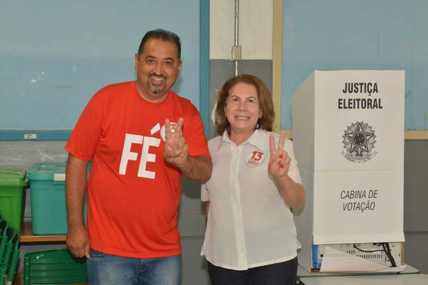 Marcelo Oliveira vota e diz estar confiante na vitória em Mauá