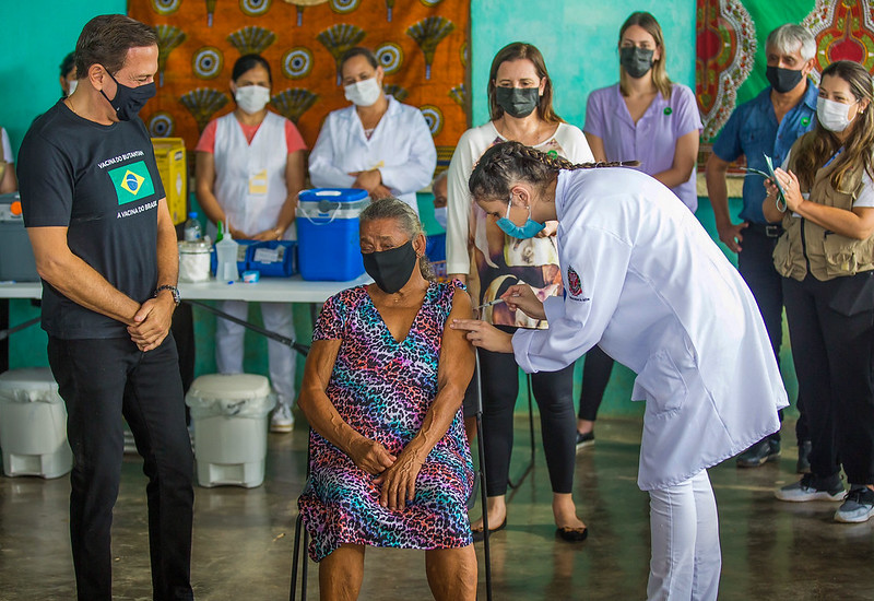Estado SP faz vacinação contra Covid em comunidade quilombola