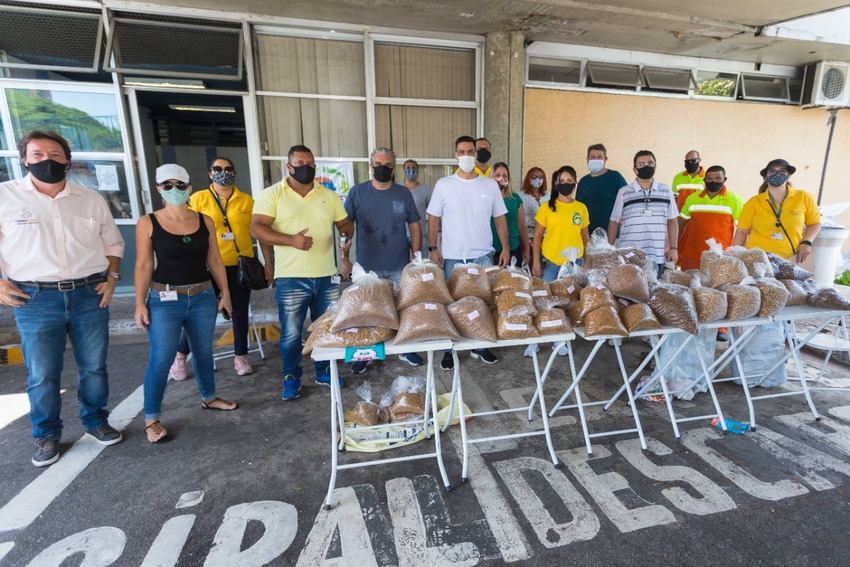 Moeda Pet entrega 300 quilos de ração para cães e gatos em Santo André