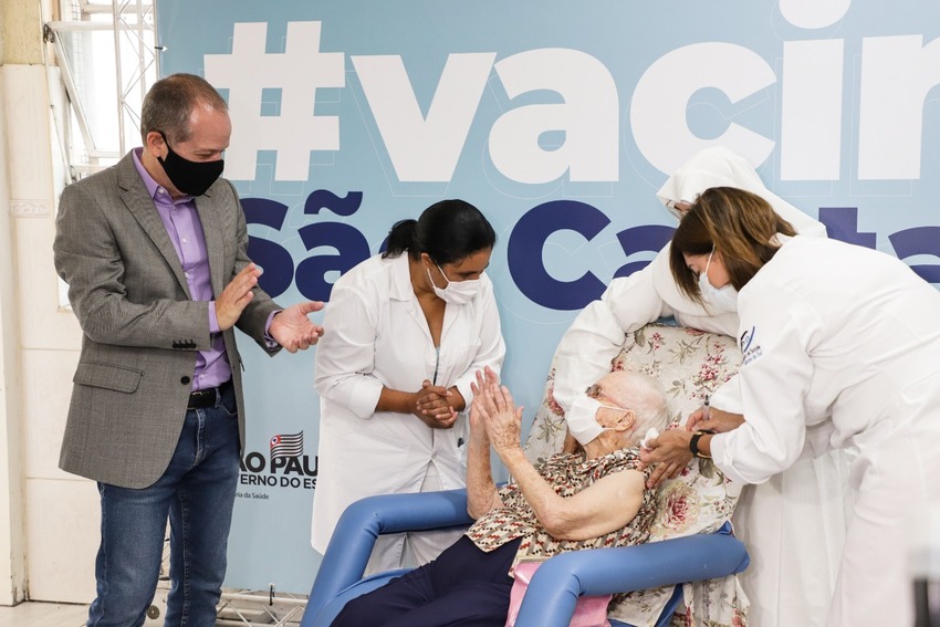 São Caetano inicia nesta segunda imunização de idosos acima de 90 anos