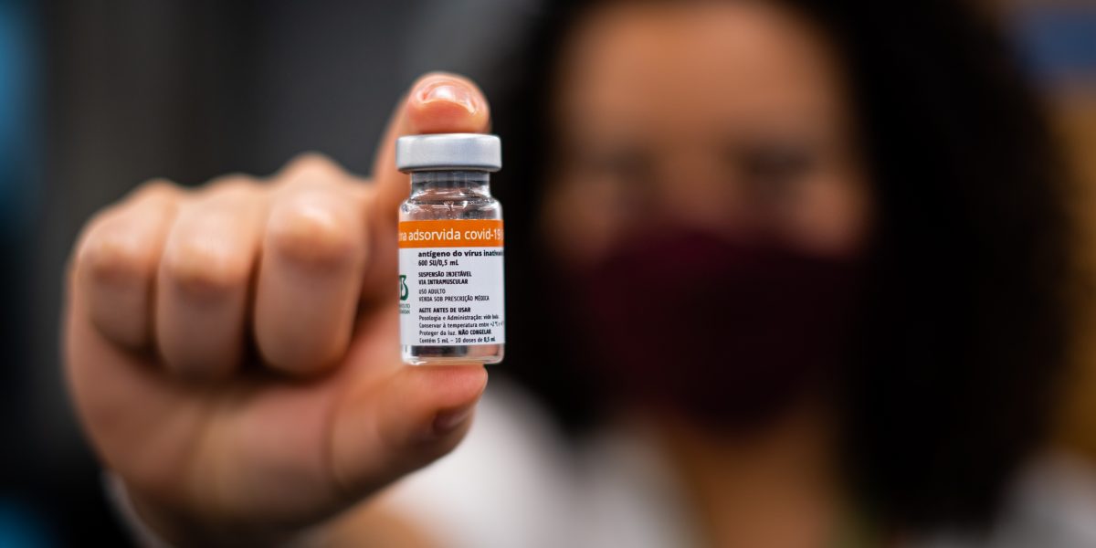 Estado de SP cria força-tarefa para acelerar entrega de vacinas do Butantan ao Brasil