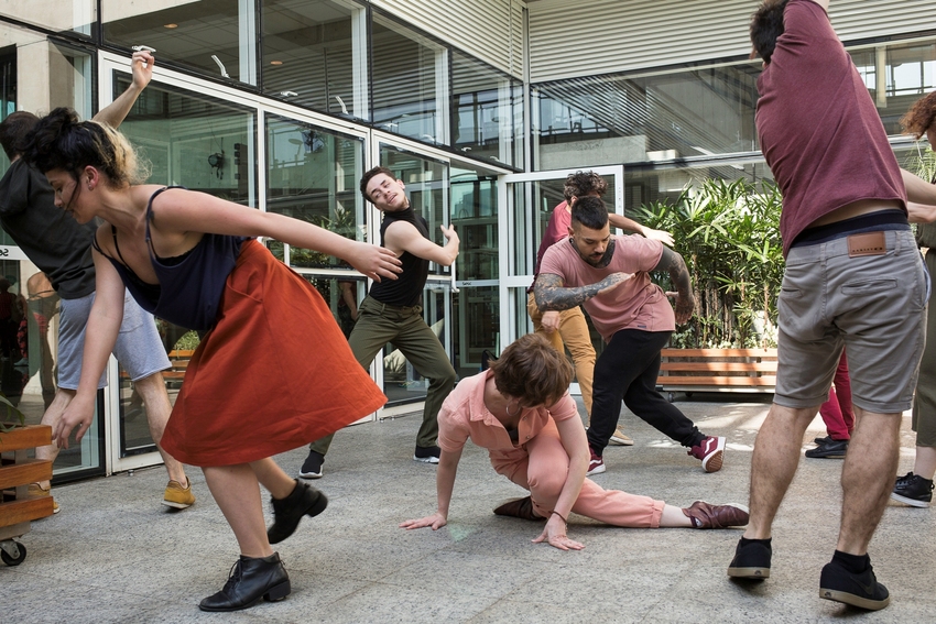 Escola Livre de Dança recebe encontros virtuais do projeto Corpos de Fronteira