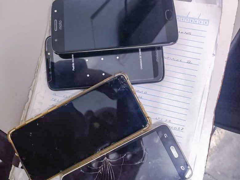 GCM de Santo André prende duas pessoas com celulares roubados