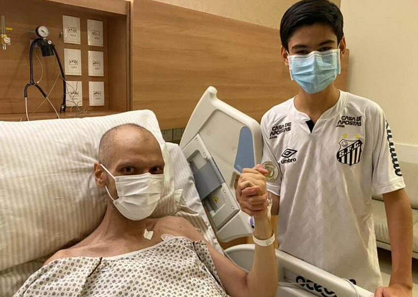 Bruno Covas posta foto em hospital ao lado do filho e agradece apoio